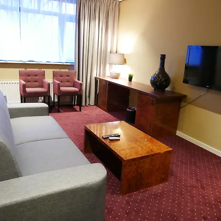 호텔 Het Oosten 3*